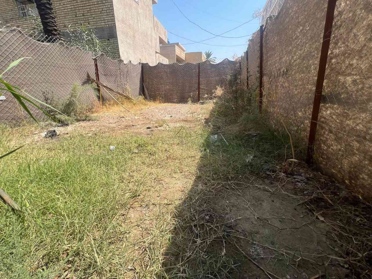 السلام عليكم عدمه ارض للبيع ٤٠ متر عنوان كميره ابو كفه تواصل عله رقم    ***********
