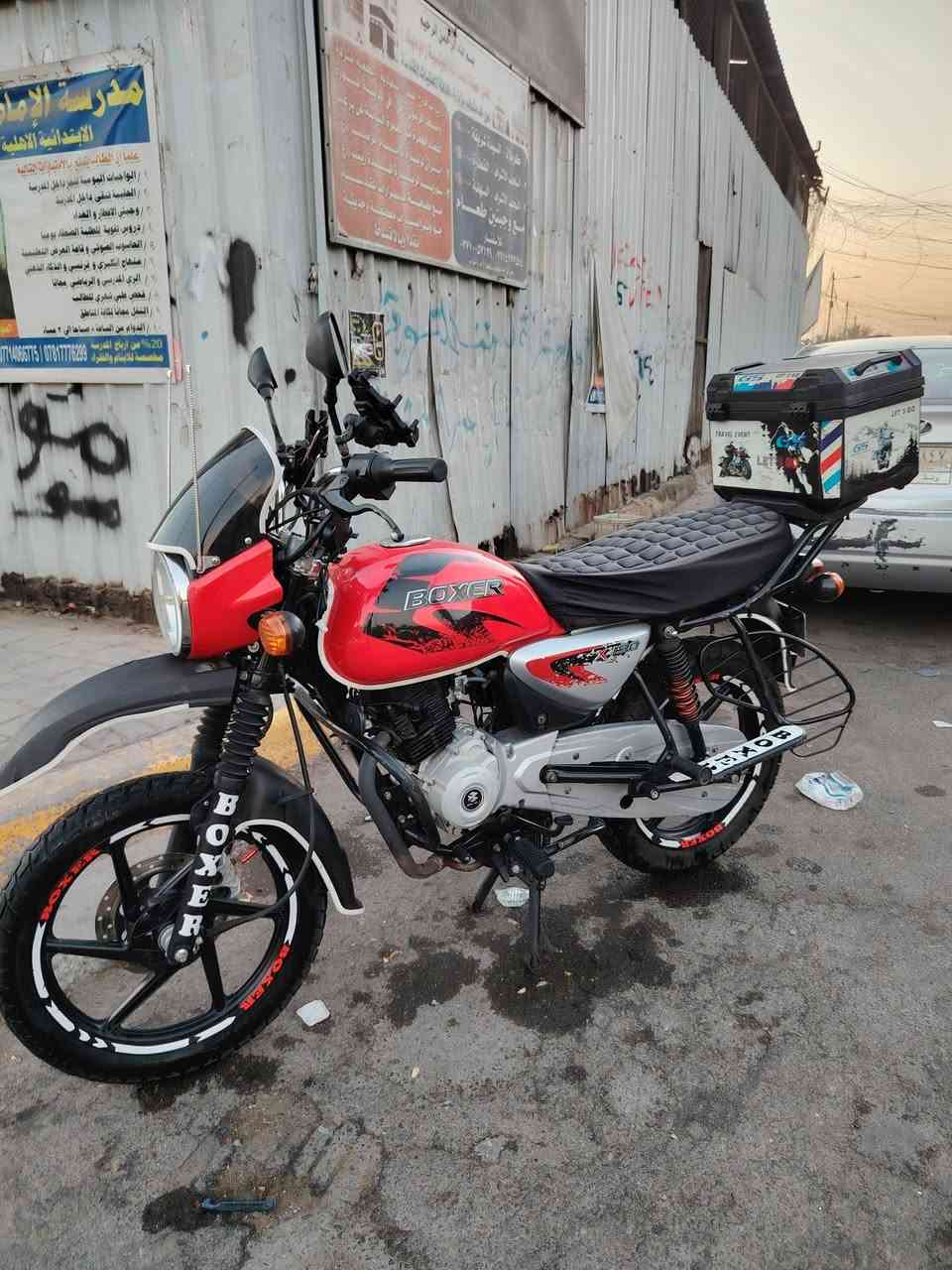 السلام عليكم دراجة بوكسر جبلي موديل 2023 دراجه نظيفه مامفتوحه  مرقمه  وسنويه بسمي  سعرها مليونين و250 وبيه مجال بسيط حك الجيه مكاني شعب حي اور
***********
