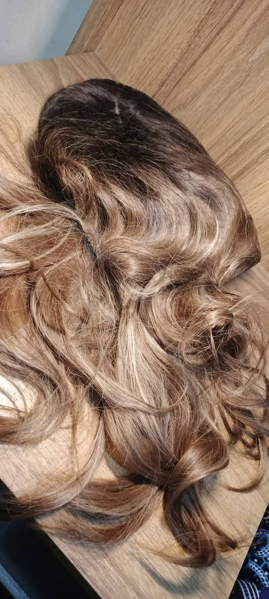 باروكة شعر صناعي قابل للغسل والتجفيف مال امزون بريطاني السعر 15 الف يوجد توصيل للاستفسار وتساب ***********
