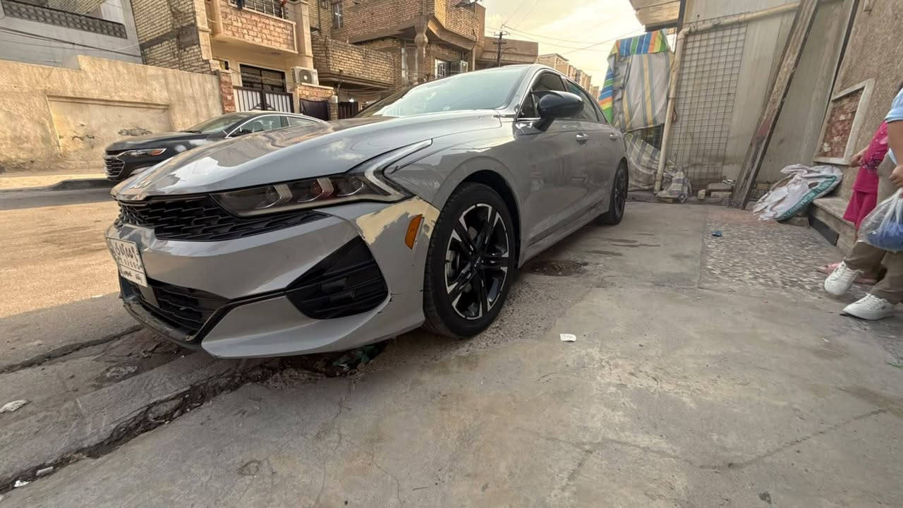 السلام عليكم
KIA K5 GT Line 1500 تيربو
رادار امامي 
بانوراما
بصمة 
تشغيل عن بعد
3 عدسات
ويل كب 18
بك لايت led
كشنات جلد
شاحن لاسلكي
اشاير بالمري
كشنات كهرباء
تسخين مقاعد 
مثبت سرعة
تحديد مسار 
هاند بريك بصمة
تبريد بيانو 
انارة داخلية لمس
حادث بس بوارد بدون صبغ بدون تبديل 
صور الحادث مرفقة بالمنشور
السعر 165 
مكان السياره بغداد
***********
