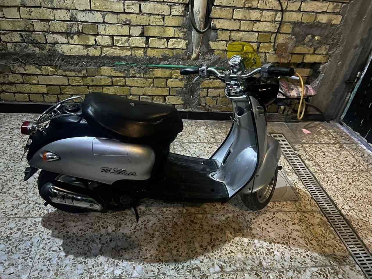 السلام عليكم عندي كلاسيك نقره سلك 275 مكان البلديات.***********
