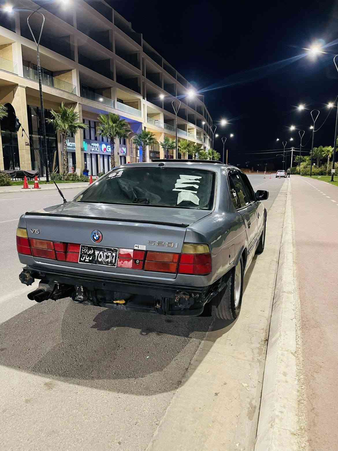 ‎سڵاوی خواتان لێبێت 
‎
‎bmw 520
‎
‎مه کینه 25
‎
‎گێر عادی 
‎
‎دوو جام کاره با 
‎
‎سڵاید 
‎
‎سلایت ئه ڵقه 
‎
‎شاشه ئایپاد 
‎
‎سه نه وی دیاله 
‎
‎سه یاره که له ڕه سمه که جوانتره 
‎
‎فرۆشتنی خێرا و مه عامه له یه کی برایانه 
‎
‎شوێن: سلێمانی 
‎
‎ڕه قه م :***********
‎***********
‎ السليمانية, العراق
