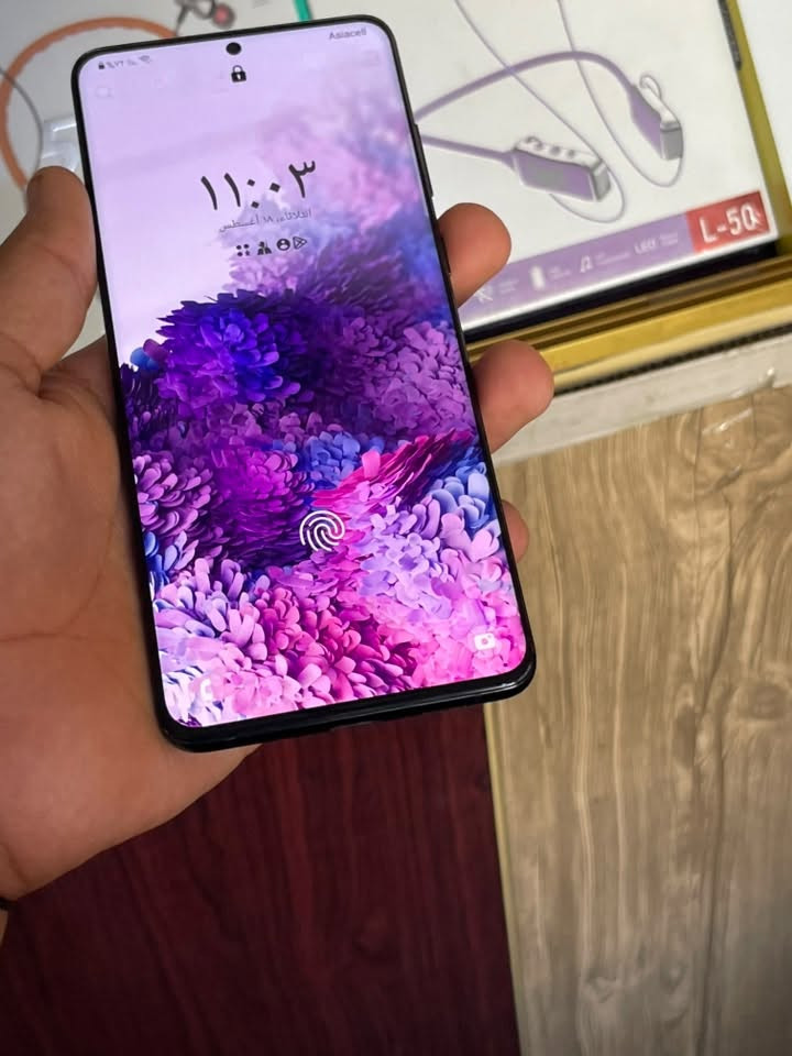 S20+جهاز نضيف ما مفتوح ذاكرة ١٢٨ 
رام ٦ بوبجي ٦٠ فريم 
سعر خاص 
رقم ***********
