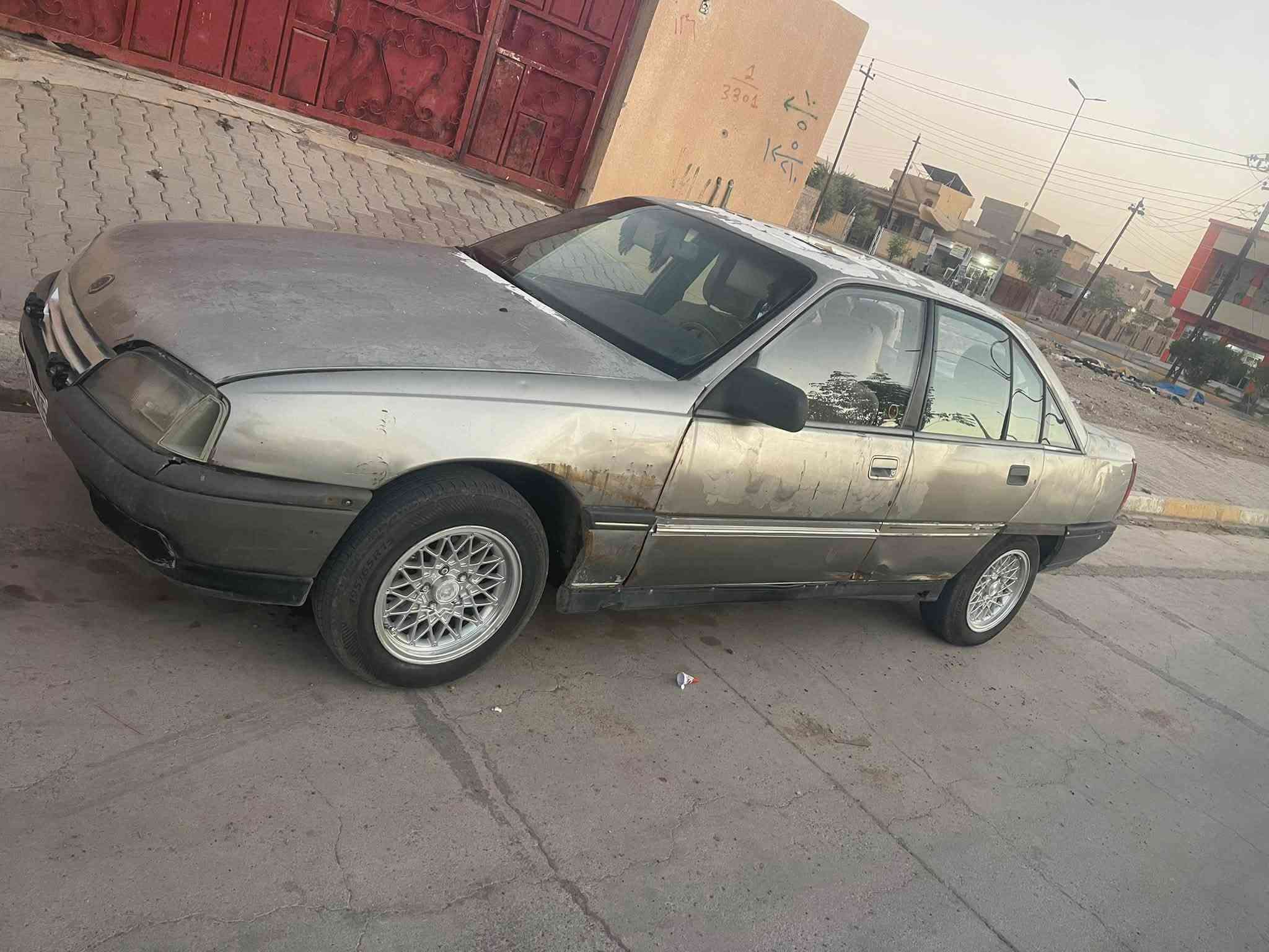 سلام عليكم اخوان سياره اوميكه موديل88 كير محرك شرط رقم دولي سنويه30 بسمي شرط تحويل ول قرامات سعر23 وبيها مجال 
التصال ولستفسار ***********
