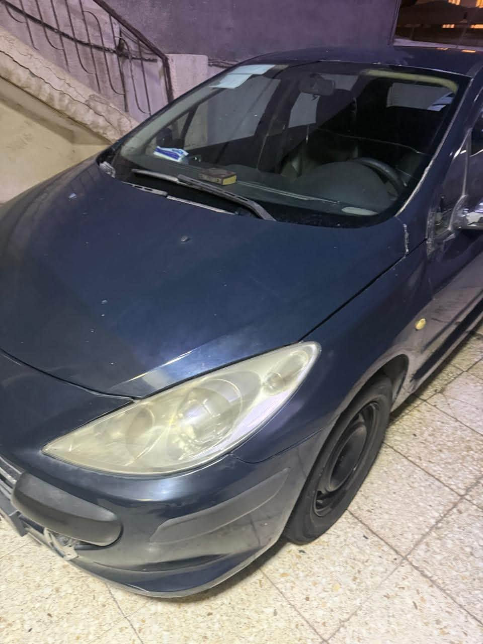 بيجو 307 موديل2006 مال شركه العامه سياره خير من الله صدر جديد تبريدها ثلج مكينه وكير مكفولت ماشيه 107 الف سعرها50وبيها مجال 
تواصل مع الرقم ***********
