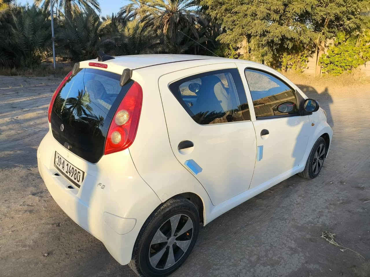 BYD F0  2011    تبريد شغال  رقم كربلاء . الرقم الدولي الجديد  ب اسمي 
( كير عادي محرك نظيف كير نظيف  بدي  بلادي )كهربائيات شغالة  ( الكل )
سيارة ناعمة وحدادية جديدة كاملة تخم تاير جديد  باتري جديد 
السعر. 39 مجال  بسيط للشراي 
(السيارة جديدة ومتعوب عليها وماتعبك لا بالعطلات ولا صرف بانزين ) للاتصال  *********** مكان السيارة / بابل
