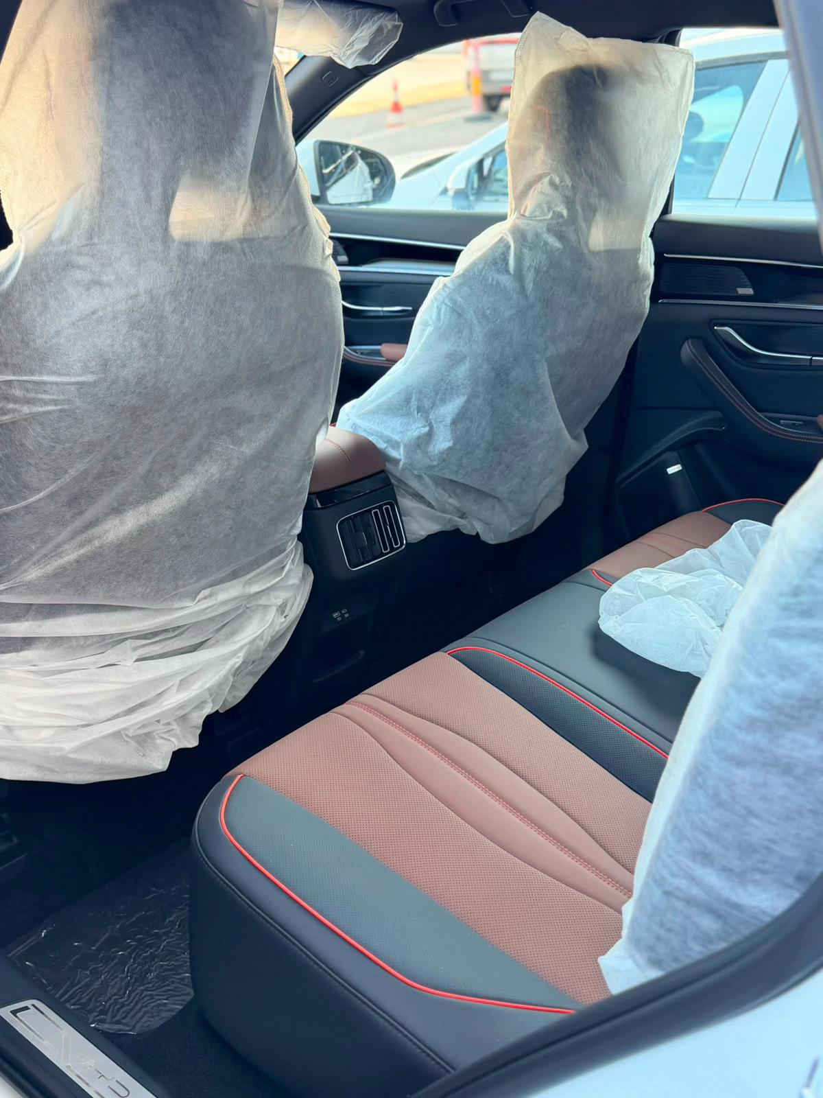 ⁨	🚘 توفر لكم شركة اسمـاعيل البلداوي   ✨ بي واي دي سونج 2026 (BYD Song 2026) ✨ أعلى فئة (flagship) مع ضمان وكالة NAT العراق. ⭕️علق بـرقم 1 ليصلك السعر 👌 --------------------- 🛡️ الضمان الرسمي: ✅ 6 سنوات ضمان على السيارة. ✅ 8 سنوات ضمان على البطارية. --------------------- ⚙️ المواصفات: 🔹 محرك 1500 سي سي هايبرد (Hybrid). 🔹 قيادة ذاتية. 🔹 فتحة سقف بانوراما. 🔹 شاشة دوارة عملاقة. 🔹 عداد سرعة ديجيتال. 🔹 مقاعد جلد فاخرة. 🔹 مقاعد أمامية تبريد وتدفئة. 🔹 مقاعد كهربائية (عدد 2). 🔹 صندوق خلفي كهربائي. 🔹 نظام صوتي فاخر من Infinity. 🔹 كاميرات 360° (4 كاميرات). 🔹 رادار أمامي وخلفي. 🔹 حساسات أمامية وخلفية. 🔹 نظام مراقبة النقطة العمياء. 🔹 مثبت سرعة ذكي (Adaptive Cruise Control). 🔹 تحكم بالمقود من الجهتين. 🔹 منظومة وسائد هوائية متكاملة (Full Airbag System). 🔹 مصابيح أمامية زينون. 🔹 مصابيح خلفية LED. 🔹 ويلات كروم. 🔹 نظام إزالة الضباب والصقيع. 🔹 بصمتان ذكيتان مع كارت تشغيل. 🔹 شاحن لاسلكي مزدوج يشحن جهازين في الوقت نفسه. 🚘تحكم مرآة كهرباء+ تحكمات لمس في جميع انحاء السيارة 🚘انارة داخلية محيطية متعددة الالوان مميزة --------------------- متوفرة بـشركة اسماعيل البلداوي لتجارة السيارات 🇮🇶. --------------------- 📍 العنوان: بغداد – معارض جكوك – قرب بوابة الكاظمية 📍 المعرض: شركة إسماعيل البلداوي لتجارة السيارات --------------------- 📞 للاستفسار والتفاصيل: *********** 📩 أو تواصل معنا عبر رسائل الصفحة بكل سهولة #شركة_اسماعيل_البلداوي_لتجارة_السيارات #  #عروض_السيارات #بغداد #معارض_جكوك⁩
