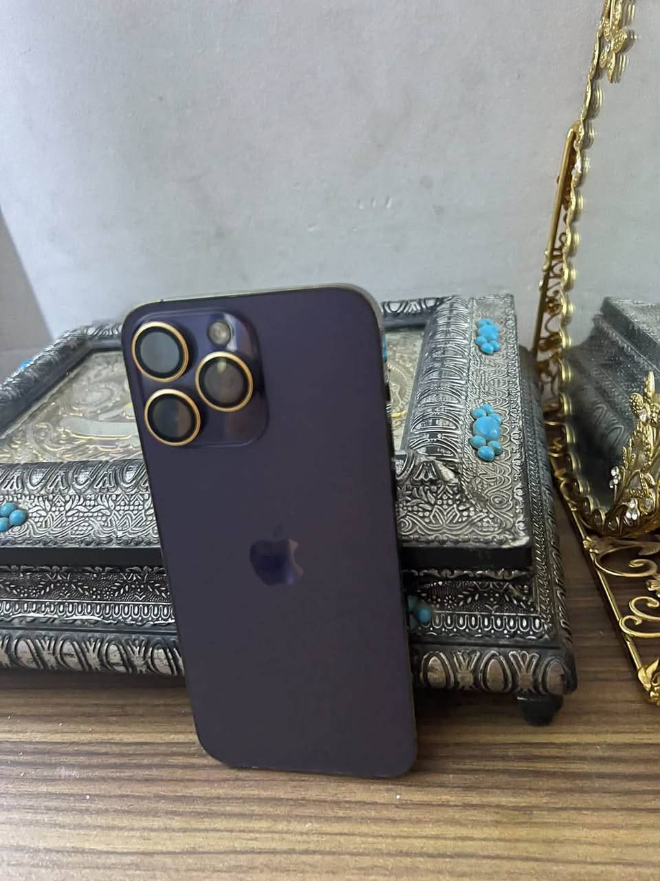 للبيع: iPhone 14 Pro Max
لون: بنفسجي عميق (💜)
 الذاكرة: 256 جيجابايت
 الخطوط: دبل سيم كارت
 صحة البطارية: 100% (مستبدلة في وكالة أبل الرسمية، وتقرأ "مستعملة/قطعة أصلية")
 الشاشة: مبدلة بنوعية ممتازة جداً (تقرأ رسالة "قطعة غير معروفة" في الإعدادات، لكن الأداء ممتاز)
الجهاز فقط (بدون ملحقات أو كرتونة)
 الضمان: 48 ساعه 
السعر: (625) وبي مجال 
مكاني: ( مدينه صدر )
للتواصل: (***********)
