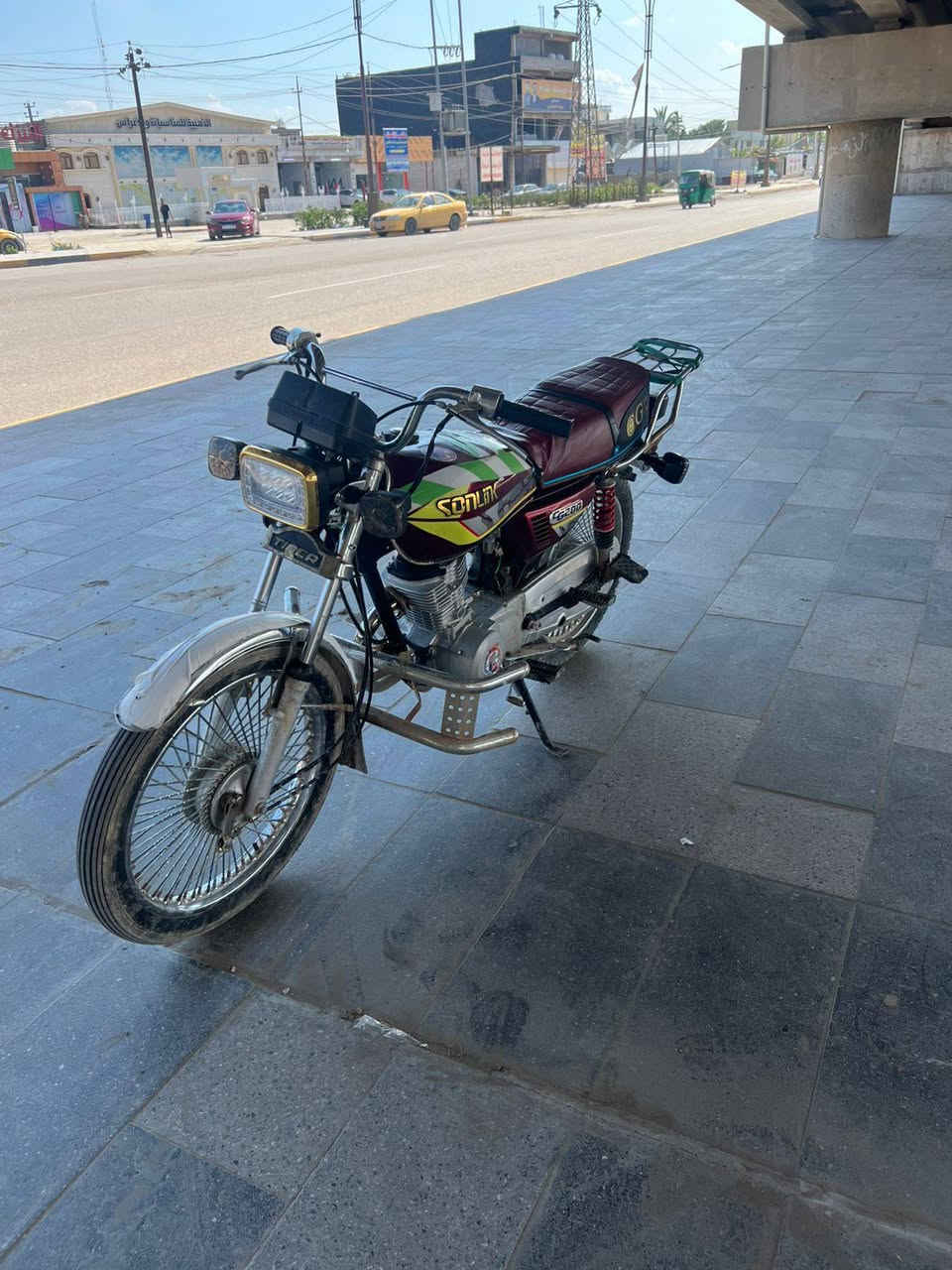 سلام عليكم اخوان دراجه تايكر للبيع موديل 22 اوراقهه ضاعن دراجه حلوه ونضيفه شوفت عينك عواني ديالى لمقداديه لسعر 350 وبيهه مجال شراي اتصل ***********
