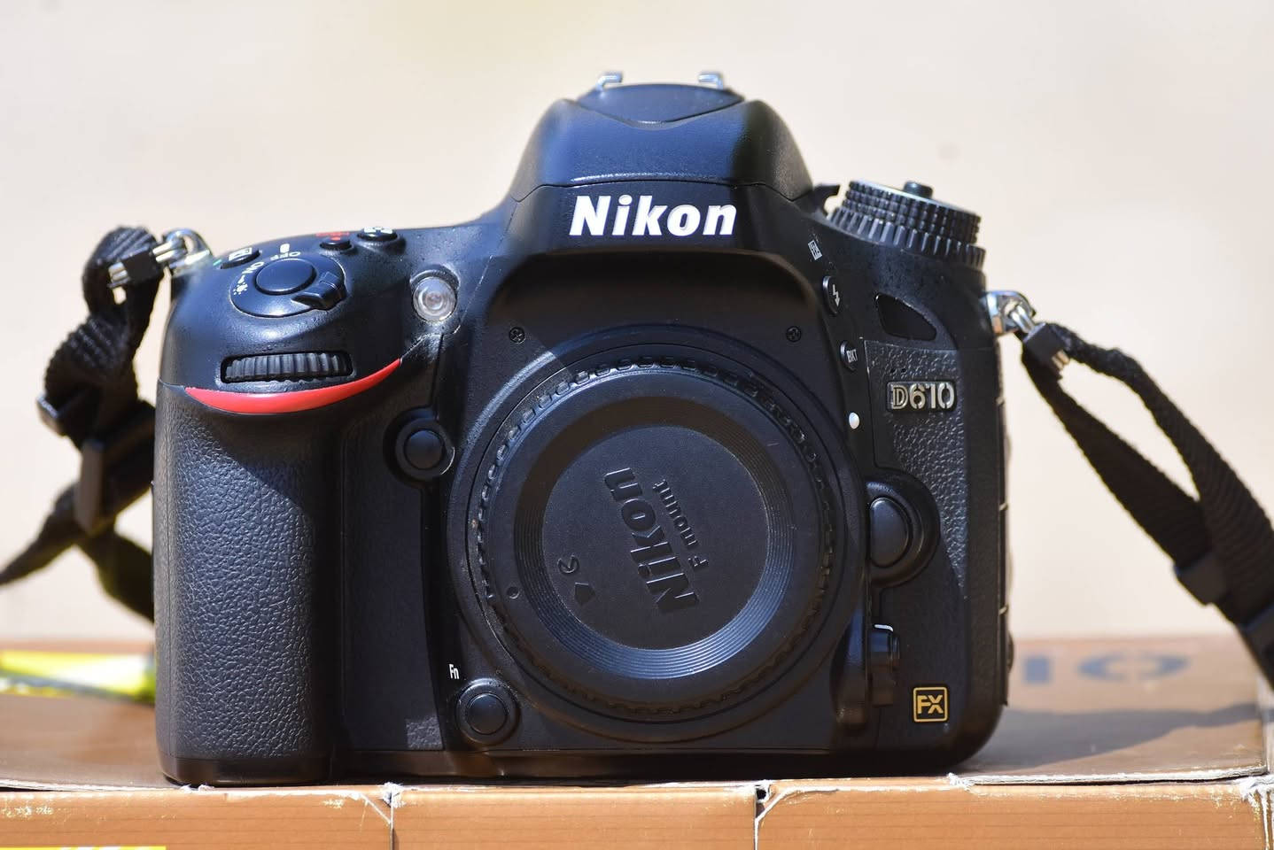 📸🔥 کامێرای Nikon D610 بۆ فرۆشتن 🔥📸
ئەگەر بەدوای کامێرایەکی خاوێن، ڕێک‌وپێک و بێ‌کێشە دەگەڕێیت، ئەمە هەڵبژاردەیەکی زۆر جوانە 👌✨

🔹 وەجبەی یەکەم و زۆر خاوێن
🔹 هیچ شوخ و کاڵبوونەوەیەکی نییە
🔹 تەنها 25K وێنەی گرتووە
🔹 ڕەنگ و وێنەی زۆر جوان و کوالێتی بەرز 📷✨

📦 لەگەڵیدا:
✅ میمۆری 16GB
✅ کەڤەر
✅ شەحن
✅ پاتری

💰 نرخ: $520

📞 ژ.م: ***********

🔥 کەم بەکارهاتووە و زۆر خاوێنە — دەرفەتێکی باشە بۆ کەسێک کە کامێرایەکی Nikonی باش دەوێت! 📸
