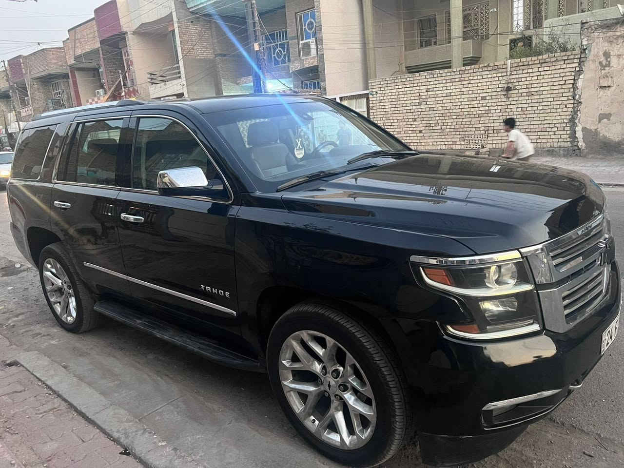 تاهو موديل 2019 LT
فور ويل 

خليجي بيهه جاملق الايسر مصلح
مانع ازلاق 

تحكم ستيرن 

تبريد ثلج

كامره خلفيه 

سياره بسمي تحويل ثاني يوم 

السعر  340 بيهه مجال قليل
***********
