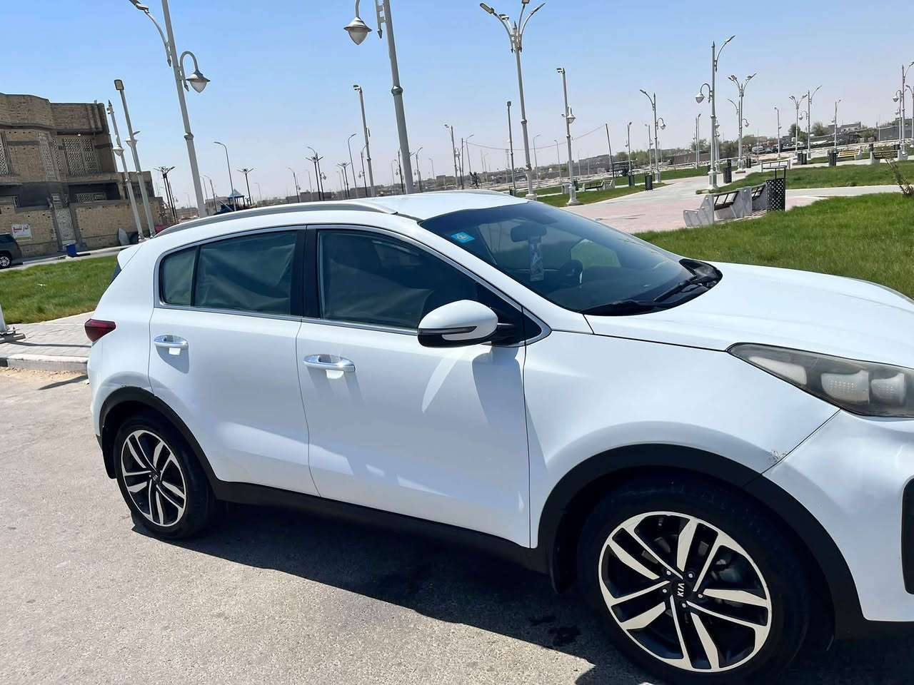 كيا سبورتج 2019 شكل 2020 خليجي
الممشى: 110,000 كم
المحرك: 4 2.0 سلندر
ناقل الحركة: أوتوماتيك 6 سرعات
المواصفات: خليجي
المقاعد: 5 ركاب
USB + بلوتوث
تكييف أمامي وخلفي
حساسات خلفيي
رقم ذي قار انكليزي
السيارة استخدام شخصي ونضيفه
الدعاميه مبدله فقط
والجاملغ الخلفي بي شخط بسيط مبين بلصور عدا ذالك ماكو السياره
سعرها 180 ورقه وبيها مجال البصره الزبير .

***********
