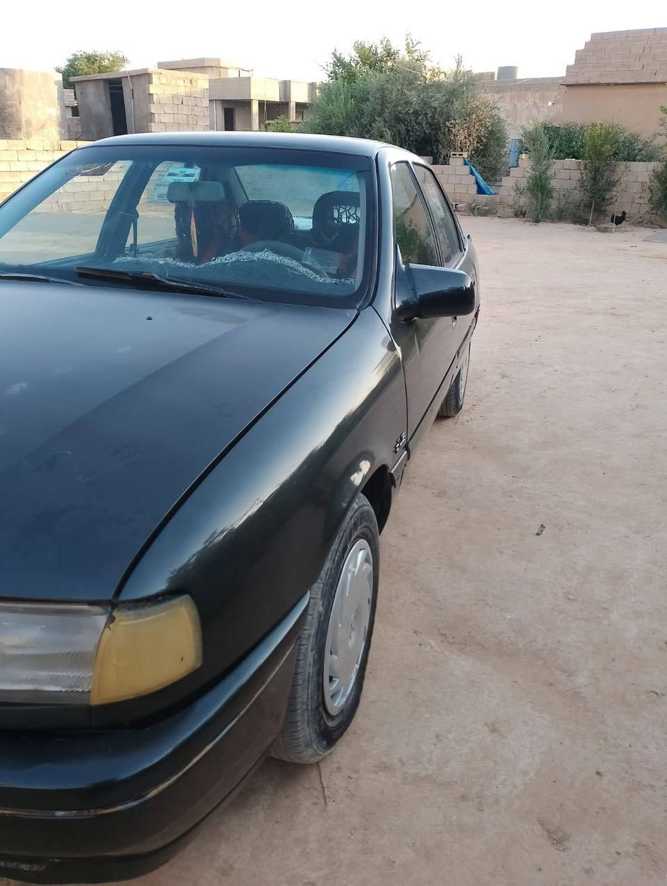 سلام عليكم اوبل فكتره
موديل 1989 حجم 20
رقم كركوك ر شرط التحويل او كوبون بانزين موجود
محرك او كير او صدر او تخم تايرات او باتري ابشرط 
السياره كلهه على وضع الشركه
 ابشرط برغي نقص مابيهه 
السعر 30 بيهه مجال بصيط للشراي 
العنوان كركوك الحويجة ناحية العباسي 
رقم الهاتف ***********
