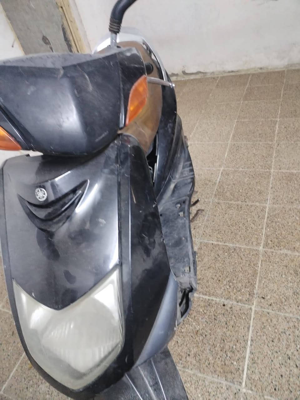 سلام عليكم دراجة سكنس نثية للبيع بيهة نواقص بصيطة شغالة بس متروكة ابيع طافية مكاني زعفرانية سعر 250 وبيهة مجال ***********
