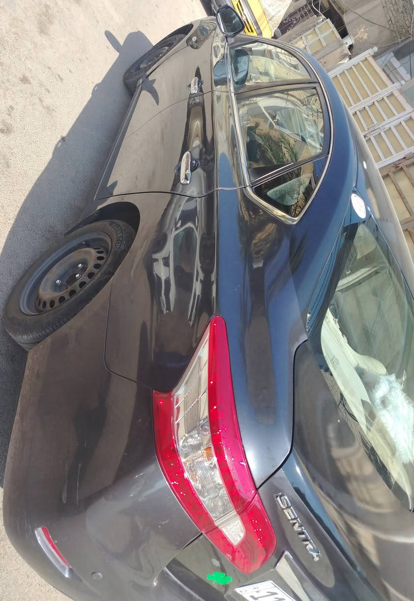 نيسان سنترا خليجي ٢٠١٩
مكفولة من التبديل والصبغ
بيها مكانات بارد بسيط
بيها جراد قمارة وجنطة ومغلفة وعندي تصوير قبل التغليف
كير مبدل جديد
جاهزة محرك وتبريد وكهربائيات وحدادية
ماشية ١٦٠ الف كيلو
مكاني بغداد الغزالية
السعر ٩٣ وبيها مجال حك الجية 
***********
