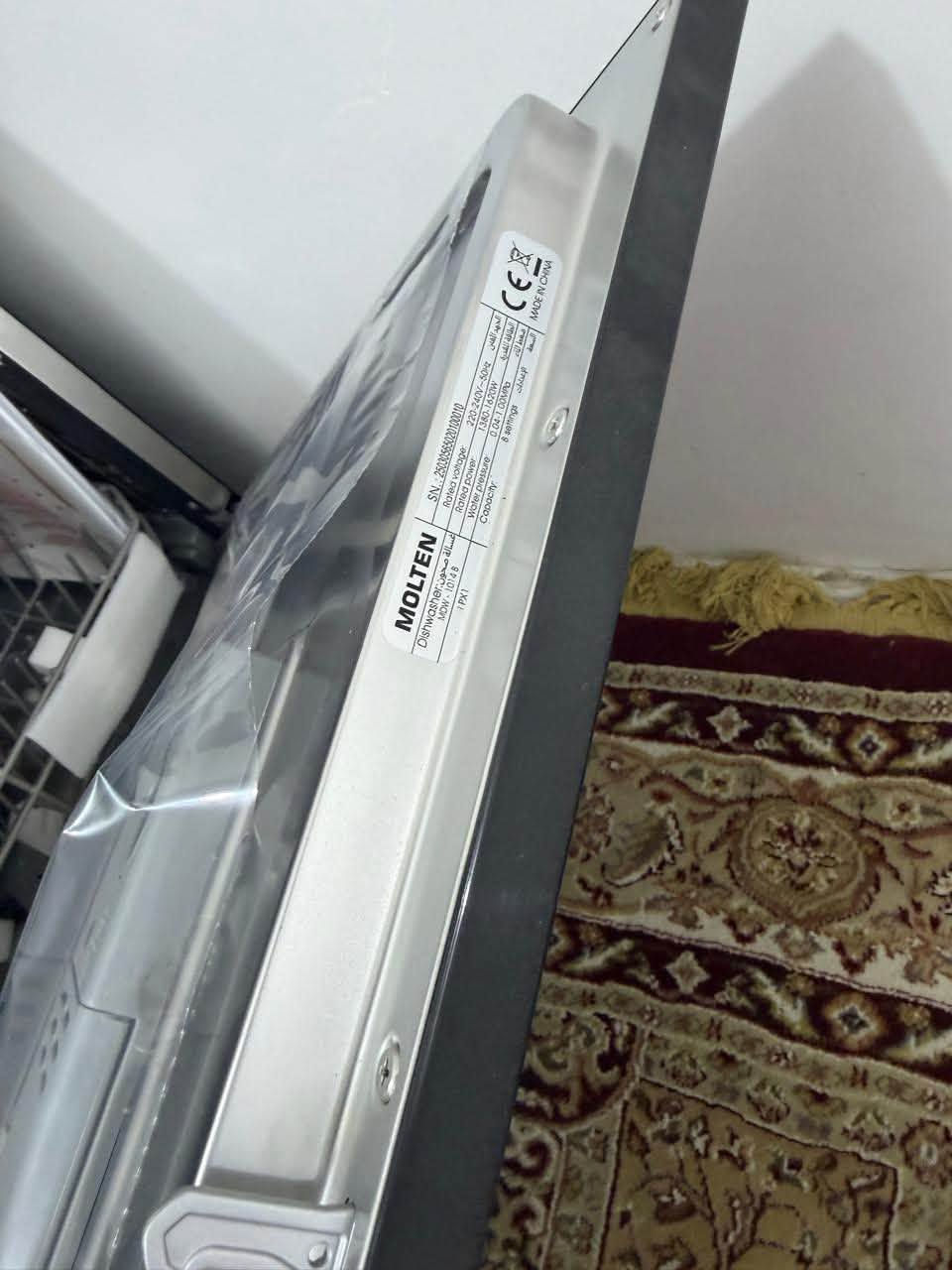 غرفة نوم • أثاث خشبي • ماكو تفاصيل