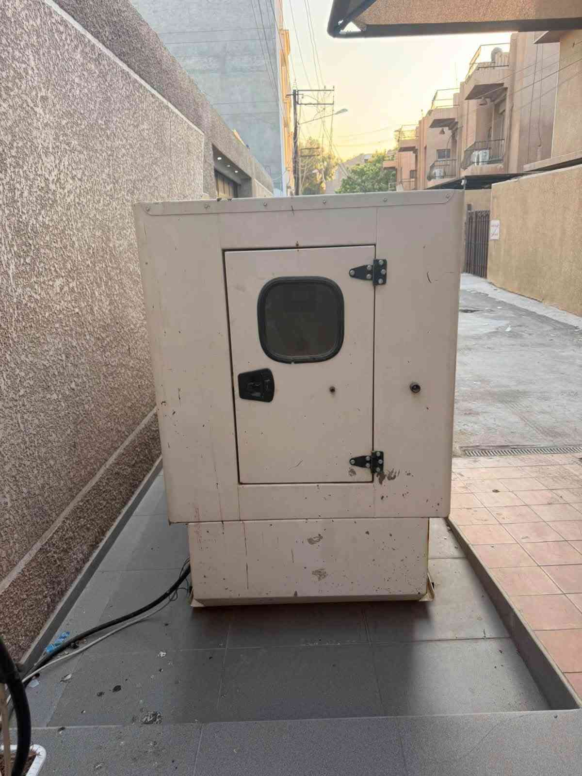 بيركنز 40 • مشتغله قليل • أف جي ولسون