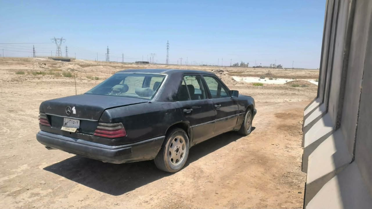 السلام عليكم مارسدس دب للبيع موديل 86 مكينه وكير  ثنين ونص مكفولات سنويته لل28
المكان الرفاعي 

***********
