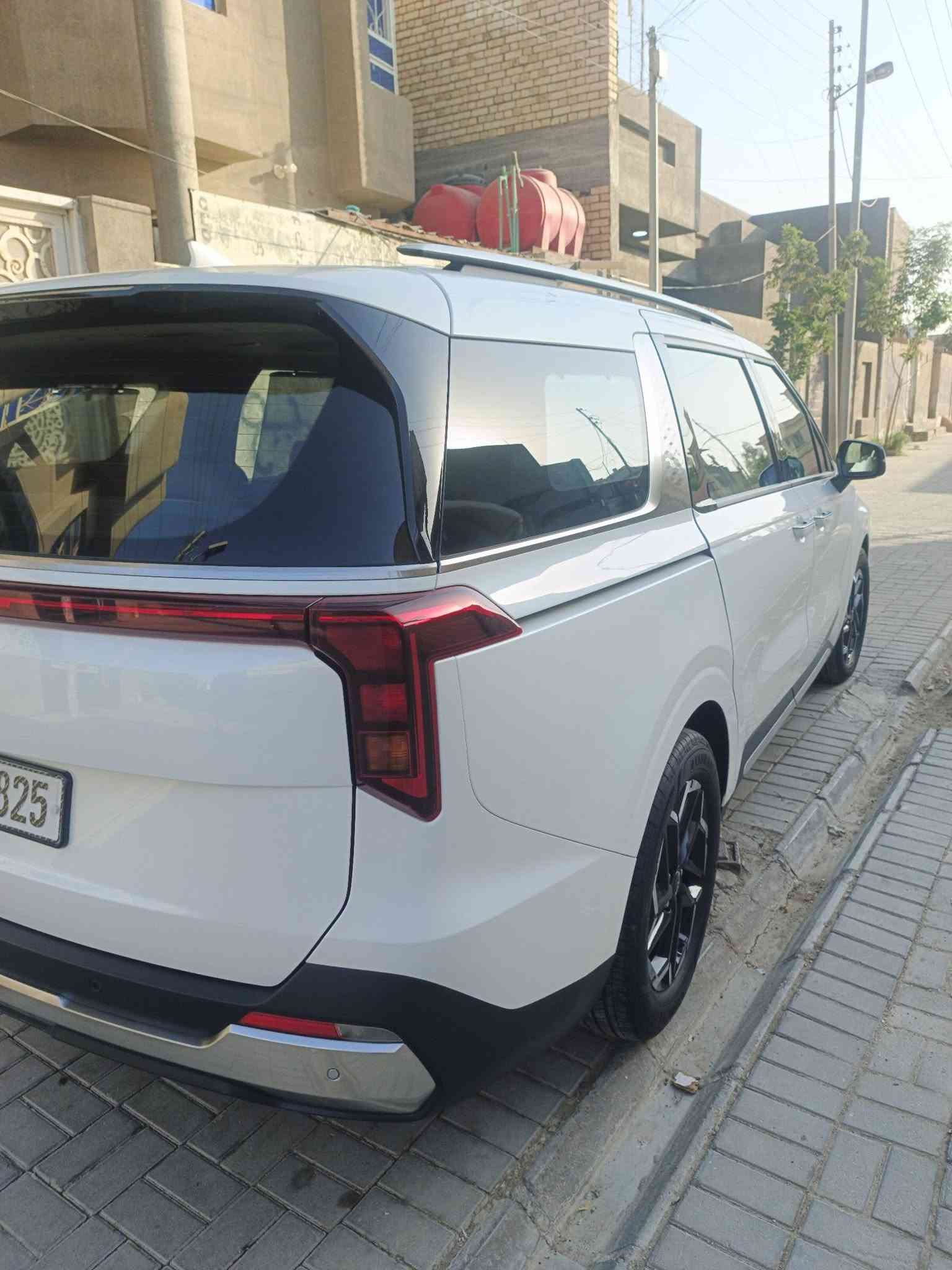 اللهم صل على محمد وآل محمد 

🚙 للبيع | كيا كرنفال 2024- فئة فول مواصفات 🚙
✨ سيارة عائلية فخمة بمواصفات عالية ومريحة للسفر والاستخدام اليومي
مكفول مكفول مكفول من زلخه علا شرط فحص بانزين فقط 
🔸 الموديل: 2024
🔸 المحرك: 6 سلندر 3500 - أداء قوي واقتصادي
🔸 بيه فتحتين سقف ثنين فتحات بيه (كاميرا خلفية +  + + 360 درجة) 
🔸 2 كاميرا داخلية لتسجيل الحوادث( سَترنا الله وأياكم)
🔸 حساسات أمامية خلفية مع رادارات
🔸 كفالة عامة ماشية 18الف 
🔸 ناقل الحركة: أوتوماتيك 
🔸 5أنظمة قيادة مع أوتو هولد وهاند بريك دكمة 
🔸 شاشة كبيرة  متصل + نظام ترفيهي متكامل
🔸 شحن لاسلكي للموبايل مع منافذ تايبسي 
🔸 تشغيل بصمة + دخول ذكي
🔸 تبريد وتسخين مقاعد أمامي خلفي
🔸فول تحكم ستيرن  + أوامر صوتية
🔸 تبريد خلفي مستقل
🔸 أنوار LED نهارية وخلفية
🔸 دبل خلفي كهربائي + أبواب جانبية كهربائية شفط 
🔸 سماعات أنفنتي أستيريو 
بسمي مرقم بغداد مداور مباشر ماتروح الا اسجلها بسمك 
🚘  تخدمك سنين طويلة بدون مشاكل 
*********** رقم هاتف سعرة 3شدات 70ورقه بيه مجال شراي هاذة رقمي ثاني بيه وستاب ***********.
