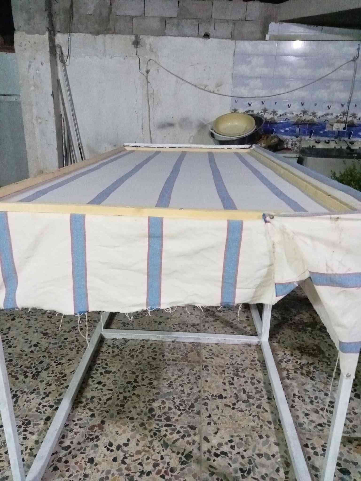 عجانه وتخته وستان وبريمز للبيع مكاني بغداد ***********
