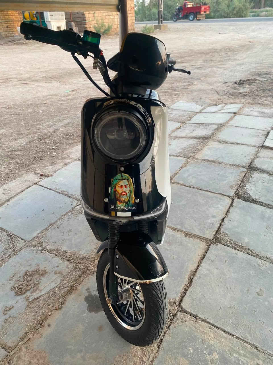السلام عليكم دراجه R900 للبيع مكاني ناصريه
بطاريات/28 أتحداك تلگالك بطاريات هيج نضيفات كلشش 

هورن

نضام البگ 

دبل إشاره

نضام البريك الأمامي معه البريك الخلفي يده واحده 

أشاره يمين يسار

عمبارات رياضيه بلاد 

لايت عالي ناصي 

3 نمر 

السرعه 78حقيقييييييي 

تمشي حسب تجربتي وما لاح عليها تقريبن 35كيلو متر 

انتباة انتباة مبدللها عقل رياضييي لغرض السرعه 

السعر600الف وبيها مجال بسيط 
***********
