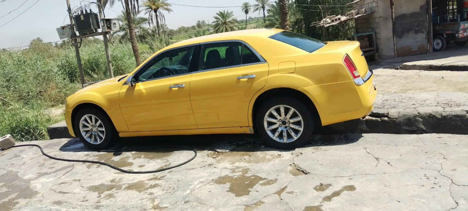 السلام عليكم 
للبيع أوباما 12 تكسي جاهزه رقم بغداد انكليزي بسمي مكينه وكير وكسن وحداديه وتبريد ثلج وتخم تاير خطه نجف عماره شاشه جبيره كير ماوس مكان سياره نجف ***********
