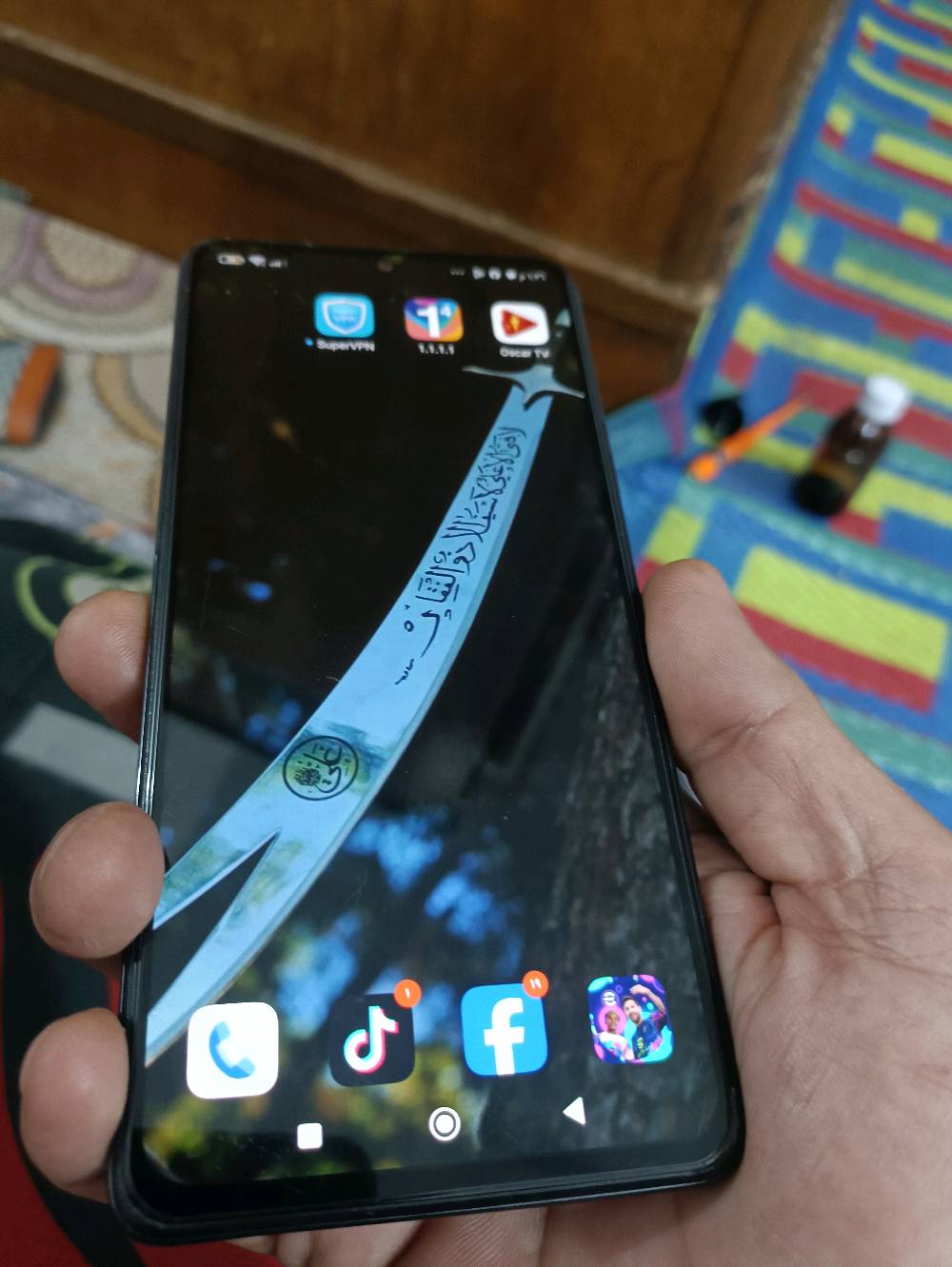 ريلمي نوت10برو  بي ضربه بظهر بس شغال مادخل تصليح  سعر 150 وبي مجال قليل  توصيل ماعندي  بغداد المعامل الحسينية