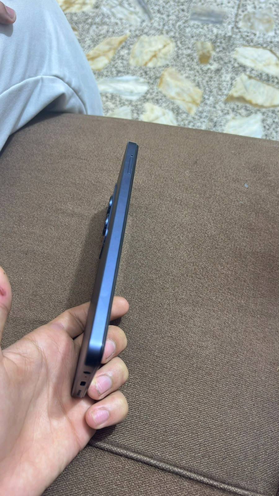 🔥 Vivo Y19s Pro | 256GB | 6GB RAM 🔥

📱 نظيف ومحافظ عليه — جاهز للاستخدام

🔋 بطارية ضخمة 6000mAh
💾 ذاكرة 256GB
⚡ 6GB RAM + 6GB RAM افتراضية
🚀 معالج ثماني النواة
📲 OriginOS 6
📡 يدعم 4G

الجهاز يعمل بشكل طبيعي وجميع الوظائف شغالة.

💰 السعر: [170]
📍 بغداد
📩 مراسلة خاص للجادين