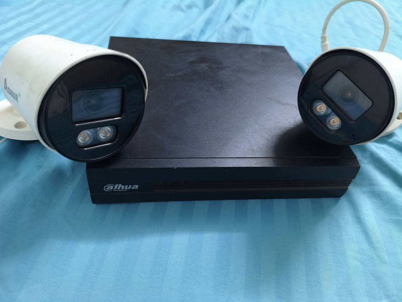 السلام عليكم من رخصه لادمن dvr 8كامرات 2 ميكا مع هارد 500 بنفسجي مع كامرتين اسوار 5 ميكا تشتغل عل. dvr  بسعر 110 يوجد توصيل داخل بغداد للتواصل ***********
