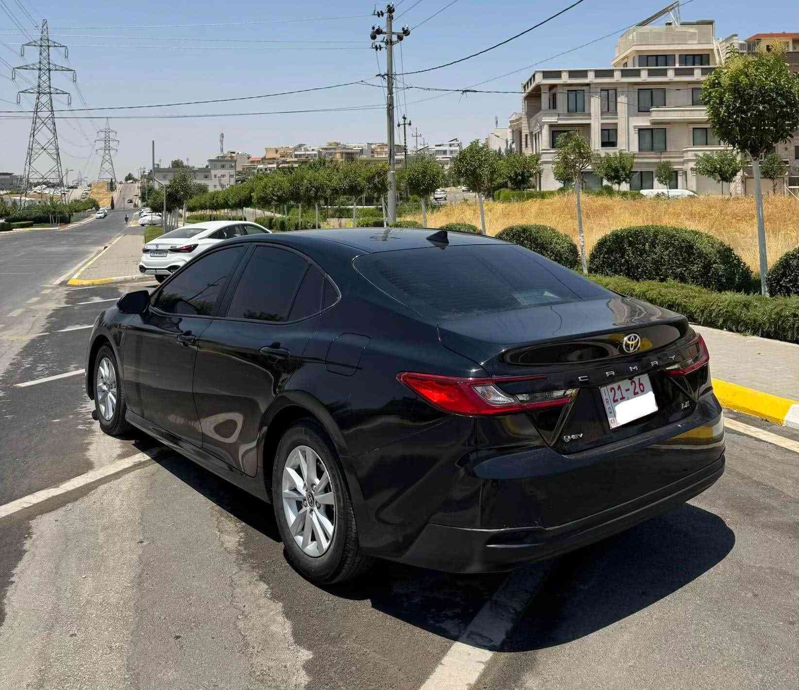 Toyoto camry 2025 HEV.

هايبريد. مواسه فات LE
به سمه شاشه وايرليس چارج ٣ مؤد
ده بل گير گيج ئه ليكترؤني  رادار و خه تي جاده
ئؤتؤ هؤل د و بريك به سمه
پيش و دوا كه پس. يه ك چه مه له خي دوا بؤياخه
بي نا و گرتن بي ئه رباگ ١٢ هه زار مايل رؤيوه
گيرومه كينه و كاره باي هه موو گياني به شه رت
١ مانگو 18كاتي رؤژي ماوه بؤ ره قه م
*********** السليمانية, العراق
