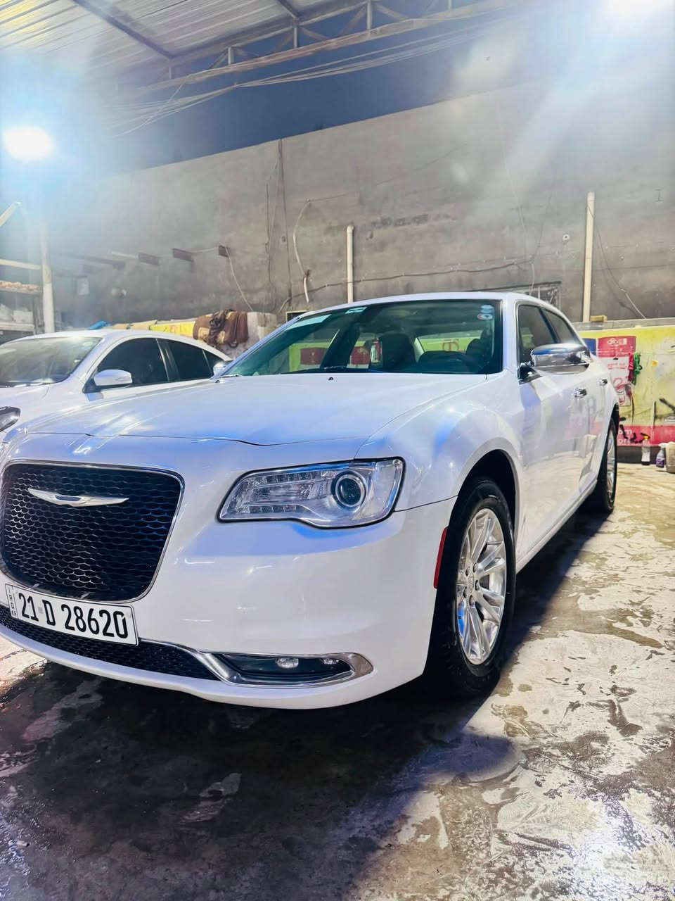 السلام عليكم 

للبيع كرايسلر أوباما limited 2016

كندية كلين تايتل بيه فقط مكانين بارد 
محرك 3.6L ‘ v6 بنزين
رقم سليمانية خصوصي
لون ابيضّ صدفي 
الموصفات 
سقف بانوراما 
بصمة 
كشنات امامي تدفئة 
كاميرا خلفية

مكان السيارة بابل المدحتية 
الرقم :***********

