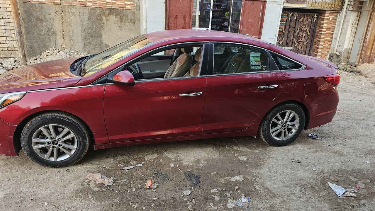السلام عليكم خوان سياره سوناتا موديل ٢٠١٧ وارد أمريكي حادثها كلش بصيد بس بنيد  مكينه مفتوحه  بس مكفوله من التنقيص او التبخير السياره غير هاي مكفوله كفاله عامه العنوان بغداد السعر ١٠٧ وبيها مجال بصيط الرقم ***********

