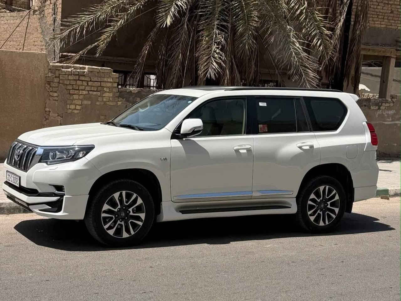 اخت الزيرووو كفاله عامه جديده جدا
برادو VX موديل 2023 
ماشيه 26 الف فقط 
وكاله SAS فول مواصفات كاميرا وحده   
للاستفسار 
*********** 
***********

