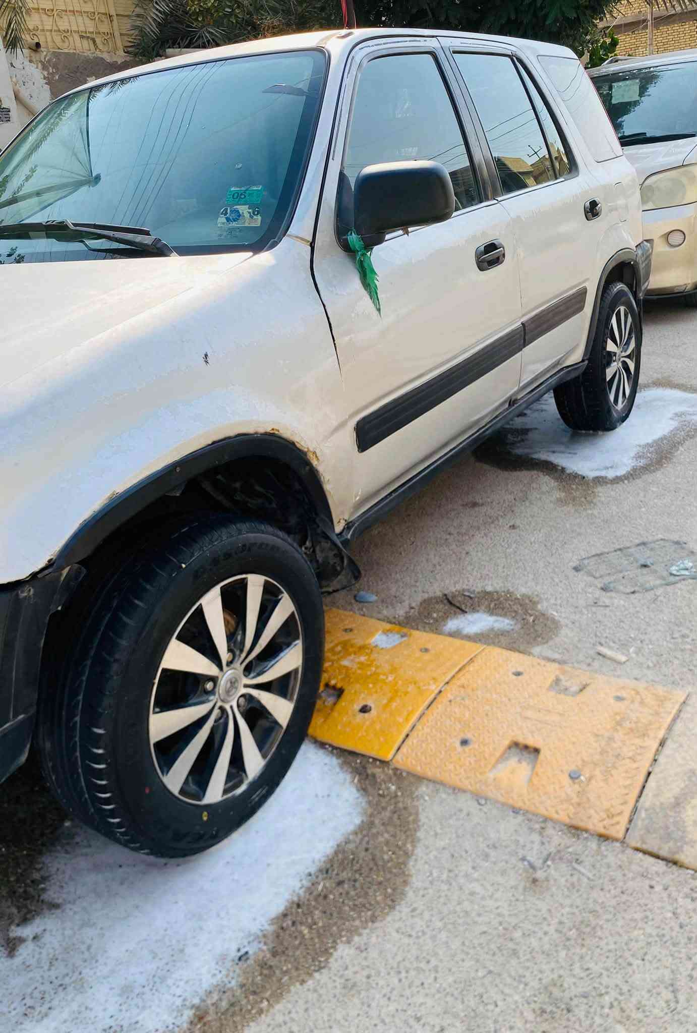 سيارة هوندا crv  مديل 2000 للبيع مشروع وطني رقم بغداد السعر 50  التواصل مع صاحب السيارة ***********
