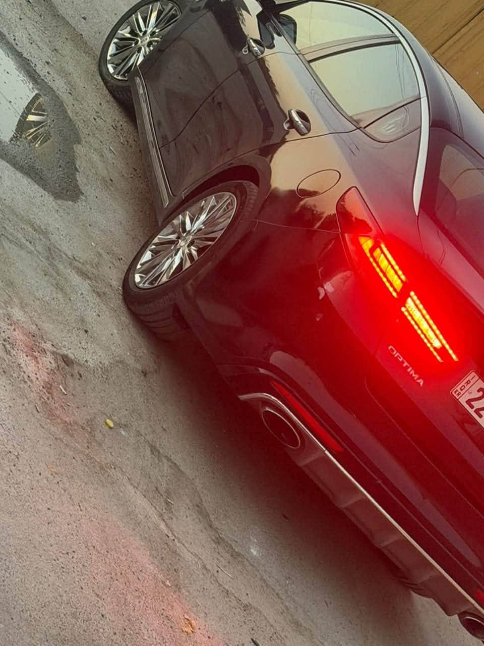السلام وعليكم شباب كيه اوبتما موديل 2016 رقم اربيل بسمي تريد تحويل تريد وكاله سياره اعلى فه بل اوبتمه 
1مري شفط
2اشاير بل مري 
3فتحه بني رامه 
4تبريد قطعتين 
5تبريد بل كشنات 
6خمس كامرات بل سياره
7اربع بصمات 
8 ردادات اربعه
9 شاشه جبيره بلوتاث 
10مثبت سرعه 
11تلث انضمه قياده 
12بردات بلاديات 
13كروس سرعه
14 كشنات ميموري +حضن
15سياره 1على1 vib
16 ويل كروم
ملاحضه لسياره بدون دواخل قطعتين صبغ فقط ولسياره مكينه 2000تيربو اعلى مكينه بسيارت 
اقصاديه بل بانزين كلش تبريد ثلج سياره جاهزه من كلشي منضومه زنون كامله بلاديه عدسات مكان لسياره بغداد مرور التاجي ‭***********‬ سعر 85 قفل بيع مستعجل

نص مكتوب في الصور:
- Check surroundings for your safety.