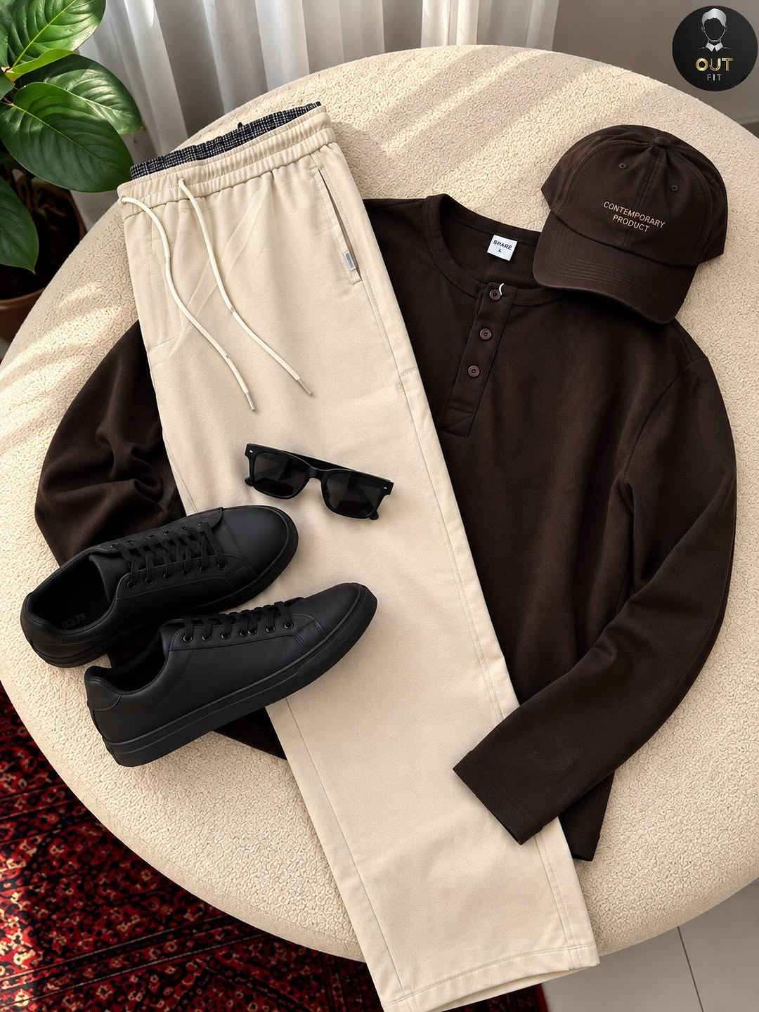 OUT FIT 🖤
Men’s Fashion | Style | Details
👔 ملابس رجالية
👟 أحذية • ⌚ إكسسوارات
📍 النجف الاشرف | 🚚 توصيل متوفر
📩 DM للطلب
#outfit #mensfashion #streetwear #menswear

نص مكتوب في الصور:
- OUT FIT