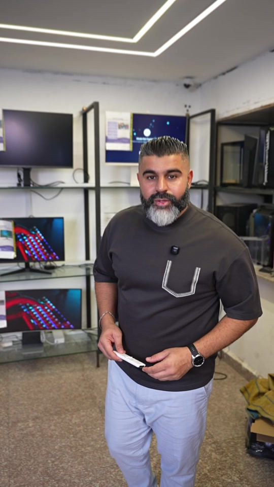 يمك أكبر وأقوى تشكيلة من شاشات Samsung بالمنطقة كلها! 💥✨ من الأحجام الصغيرة والأقل دقة للاعلى دقة وبأفضل الأسعار  في انتظارك بفرع ناروتو سنتر حتى تشوف المناسب الك ____ أوقات العمل 🕚من ساعة 11 صباحاً لغاية 11 مساءاً عدا يوم الجمعة من ساعة 4 لغاية 11 مساءاً 📍العنوان : البصرة/العباسية مقابل شركة اسياسيل 📱ارقام المركز : المبيعات / *********** - *********** الصيانة / *********** - ***********
