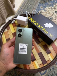 قسم بالله جديد مستخدم سبوع واحد اخذته بل قسط ب700 لان معتاز بعته كامره...