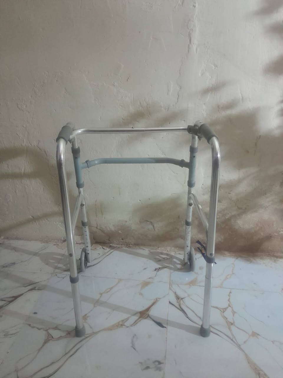 سلام شباب هاي عربانة كبيرة و تجاوة نضيفات ومرتبات مكلف بل نشر وهاذ رقم راعيهن ***********
