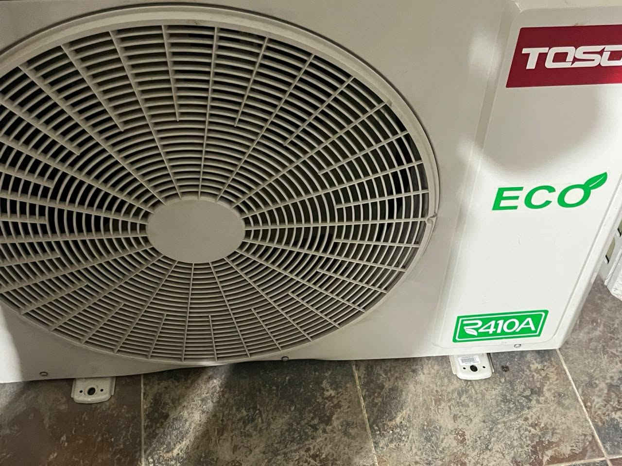 سبلت كنتوري توسوت 2طن نظافة 100%... انتاج 24
بوري جديد 
راديتر داخلية جديده غير مستخدمه 
السعر 900الف
***********
