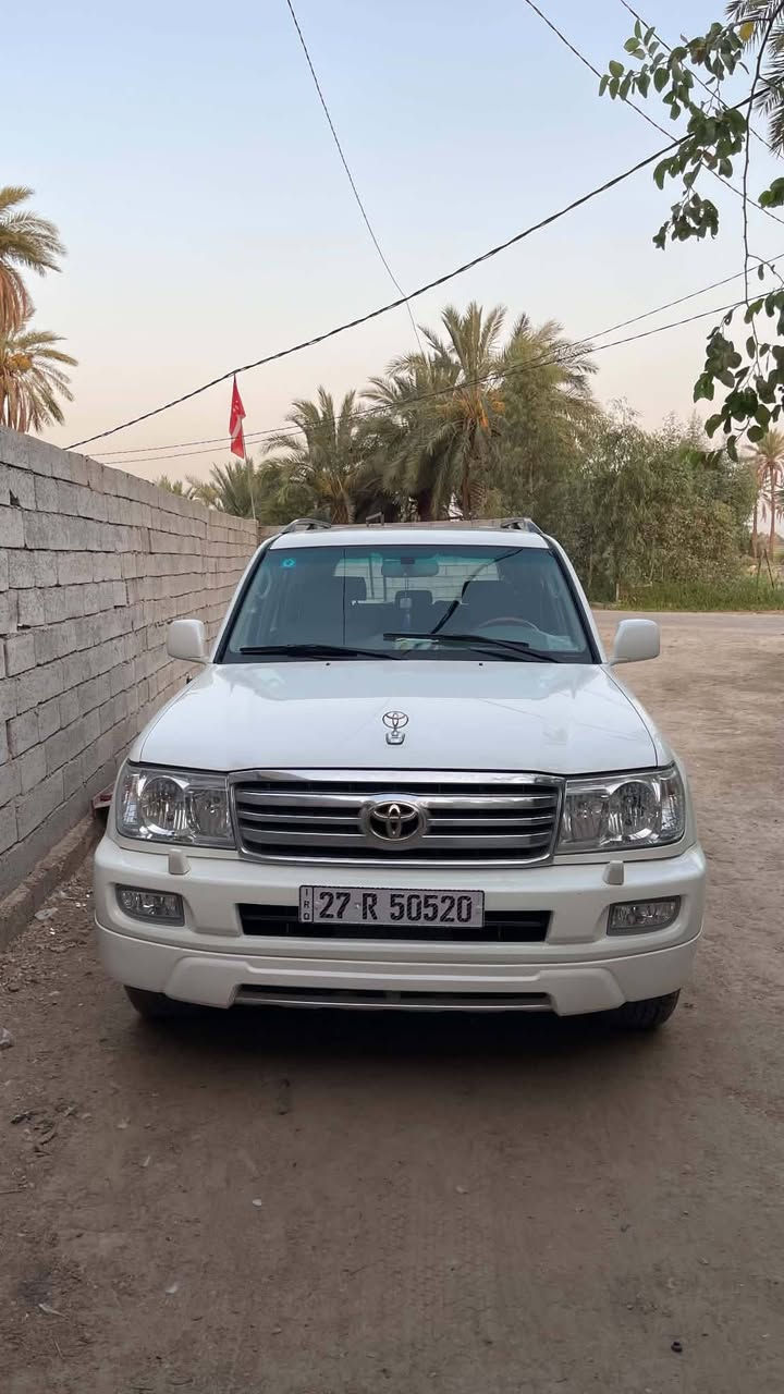 سلام عليكم  مراوس بسورنتو فقط 
لاندكروز 2007 جديد سياره كير مكينه كله فول فتحه 
بيها صبغ صفحه  اثر الخطه تفاصيل اكثر خاص ***********
