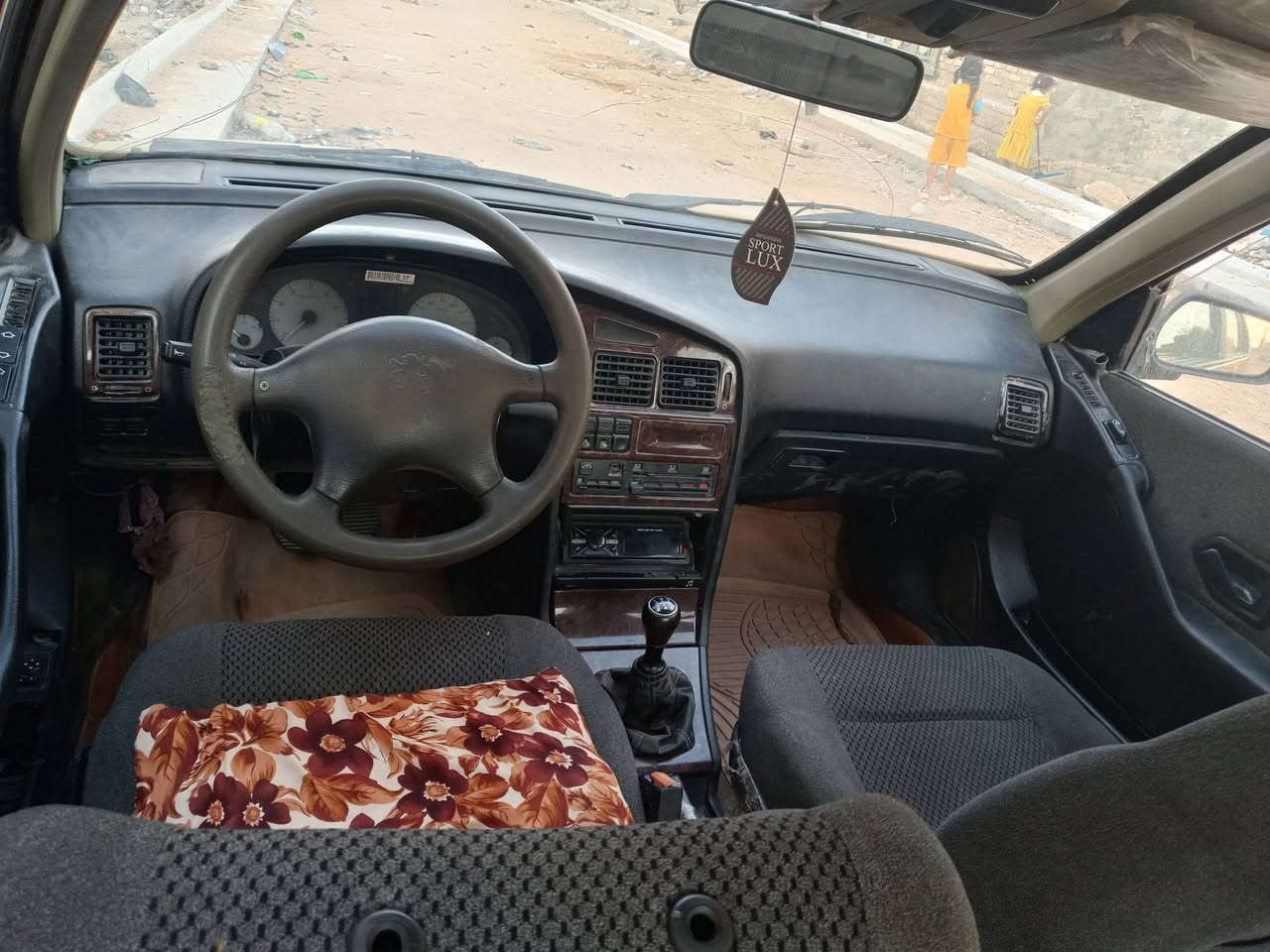 سلام عليكم بيجو بارص موديل 15
كير مكينه خير من الله 
حداديه نص عمر 
بيه جاملغ وجنطه 
سنويه ال28
هيئة عليه 4شهر 
غرامات مصفره
مكاني كربلاء تحويل ثاني يوم 
سعره 33وبيه مجال حك الجيه
***********
