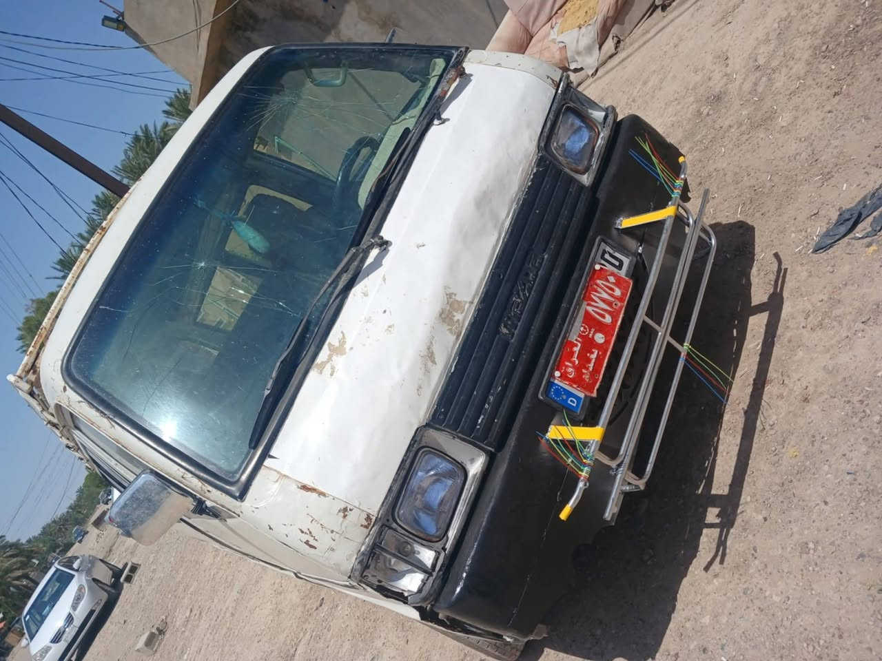 مازد موديل 96 مكينه وكير ونجي بيها خيط بخار سياره حلوه خير من الله  سعرها 17 وبيها مجال بسيط لاتصال ع صاحب الرقم ***********.مكلف بل نشر

نص مكتوب في الصور:
- CAMON 30 23mm f/1.8 1/501s ISO50