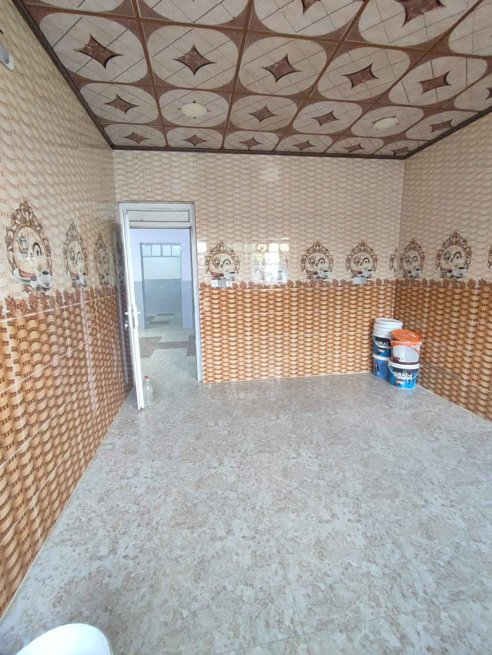 دار للبيع في الرشيديه قطاع خامس
مساحه 170
يحتوي الدار 
على
غرفتين وستقبال هول مشتملات 

سعر 78
تفاصيل اكثر اتصل بالأرقام 
*********** 
***********
