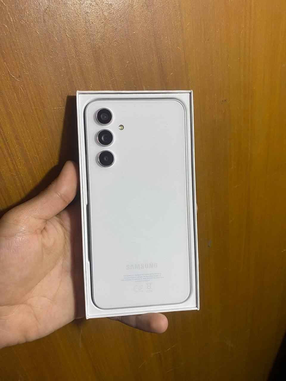 سامسونج A54 • ٢٥٦GB • بالضمان