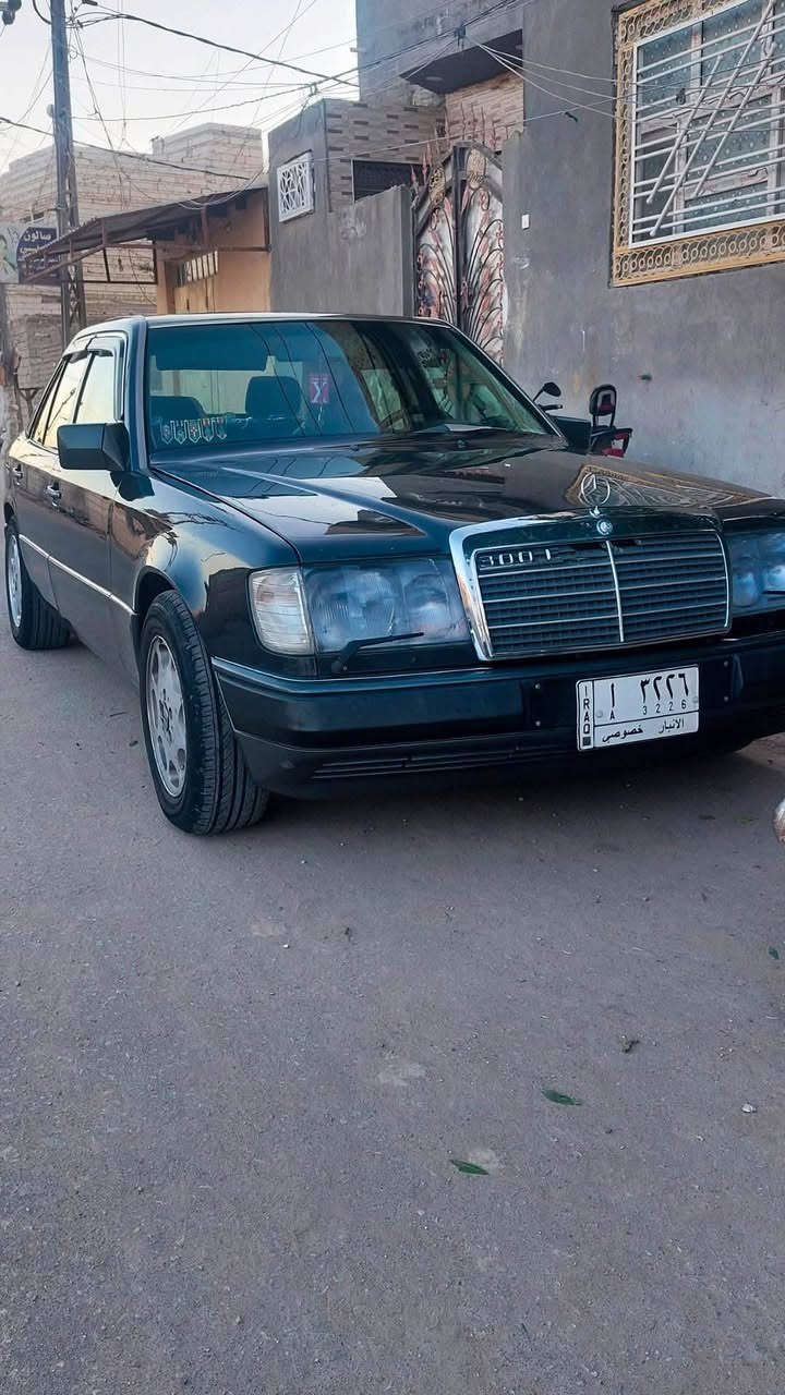 للبيع سياره مارسيدس دب موديل 1992رقم انبار مكينه ابلاد سياره حلوه ونضيفه السعر 35التواصل ***********
