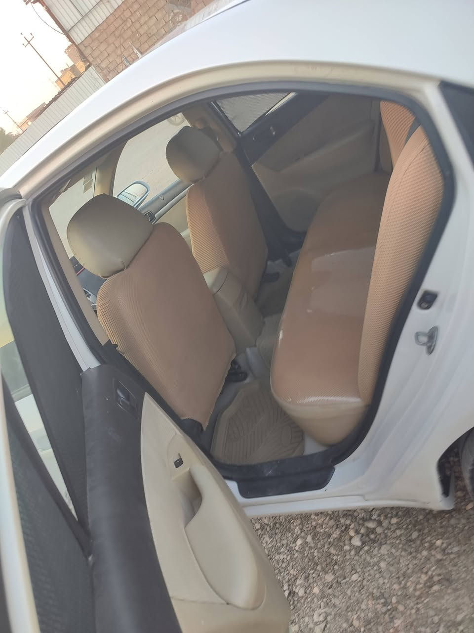 سلام عليكم سوناتا خليجيه محرك ٢٤٠٠ دوش تخم تاير جديد سنوية جديد بسمي تحويل مباشر حداديه جديد مكان واسط الكوت سعره ١١٠  ستفسار  ***********
