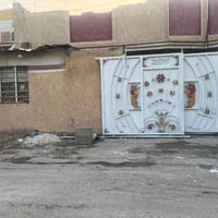 ٣غرف • قرب مدرسة المسار • شارع مبلط