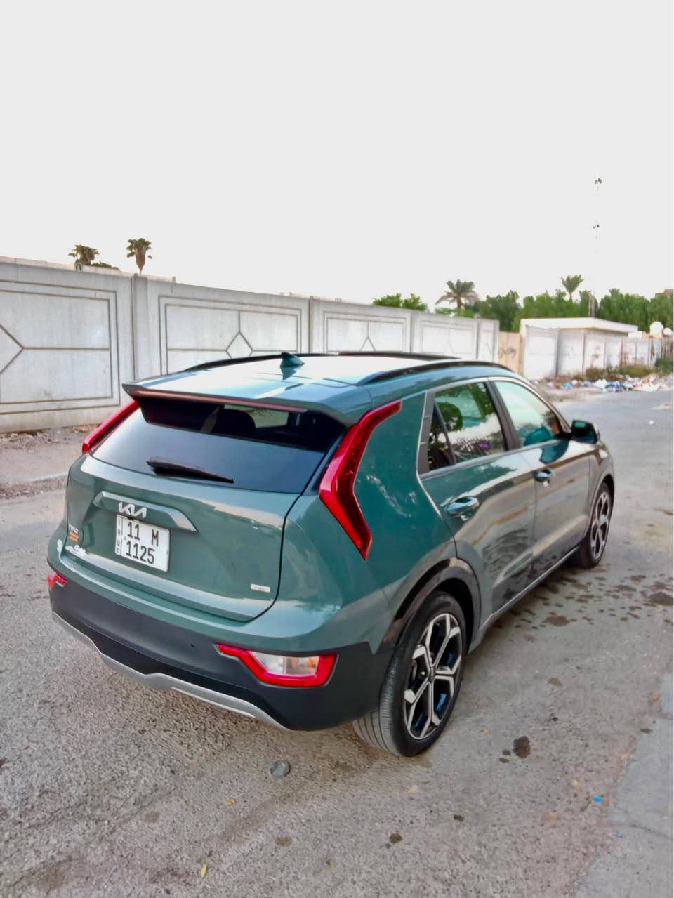 🔥 للبيع كيا نيرو هايبرد 2024 – فول مواصفات 🔥

🚘 Kia Niro Hybrid 2024
📍 وارد أمريكي
📊 ماشية 26,000 ميل فقط
🇮🇶 دخلت العراق ماشية 21,000 ميل، يعني استخدام داخل العراق فقط 5,000 ميل!

✨ السيارة فول مواصفات :
• فتحة سقف
• كشنات جلد
• سايد بريك كهربائي
• اوتو هولد
• رادارات
• نقاط عمياء
• شاشة كبيرة
• بصمة وتشغيل ذكي
• تبريد قطعتين
• عدة مودات للقيادة
• وغيرها من المواصفات

✅ السيارة نظيفة جداً وجديدة كلش
✅ بدون أي نقص أو قطرة
✅ الحادث بسيط جداً ومبين بالصور
✅ الأيرباكات سليمة ولم تفتح
✅ جاهزة للاستخدام ولا تحتاج أي مصروف

💰 السعر: 140 ورقة – وقابل للتفاوض للجادين

📞 للاستفسار: ***********
📍 مكان السيارة: بغداد – الكرادة

🔥 سيارة هايبرد اقتصادية، موديل حديث، ممشى قليل داخل العراق، وفول مواصفات. فرصة للجادين. بغداد, العراق

