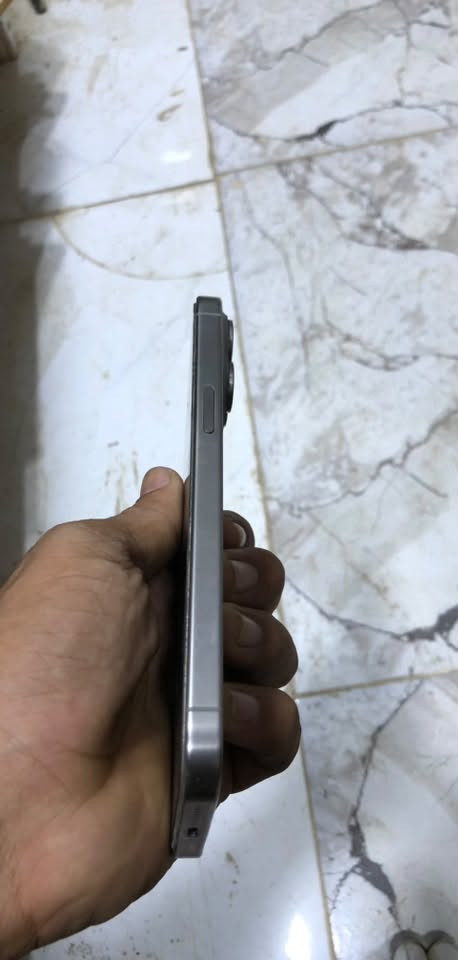 ايفون 15 برو ماكس
ذاكره ٢٥٦
بطاريه ٨٤
جهاز وتر بروف 
السعر مليون بي مجال 
مكان ديالى بعقوبه 
الرقم ***********
